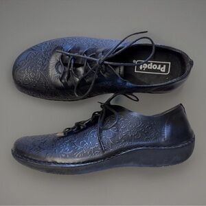 Propet Black Leather Shoes Womens Oxfords Sz 8 Wide 2E Chantel Embossed Comfort